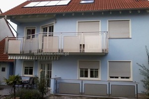Balustrady z blachą perforowaną